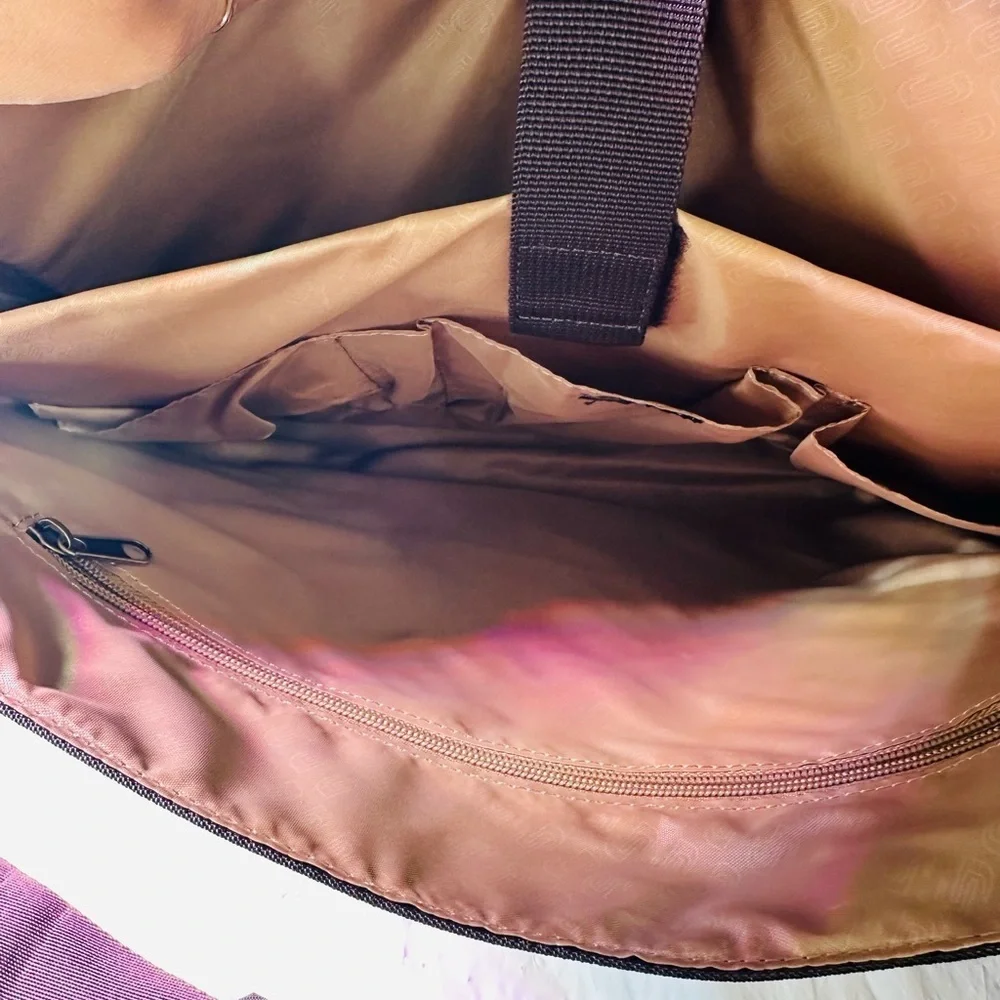 solo Brown Leather Messenger Bag with Adjustable Strap